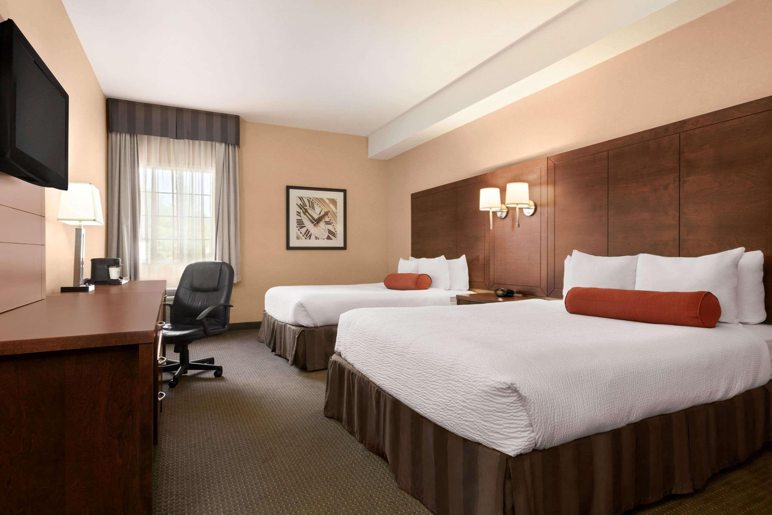 Days Inn By Wyndham Гуэлф Экстерьер фото