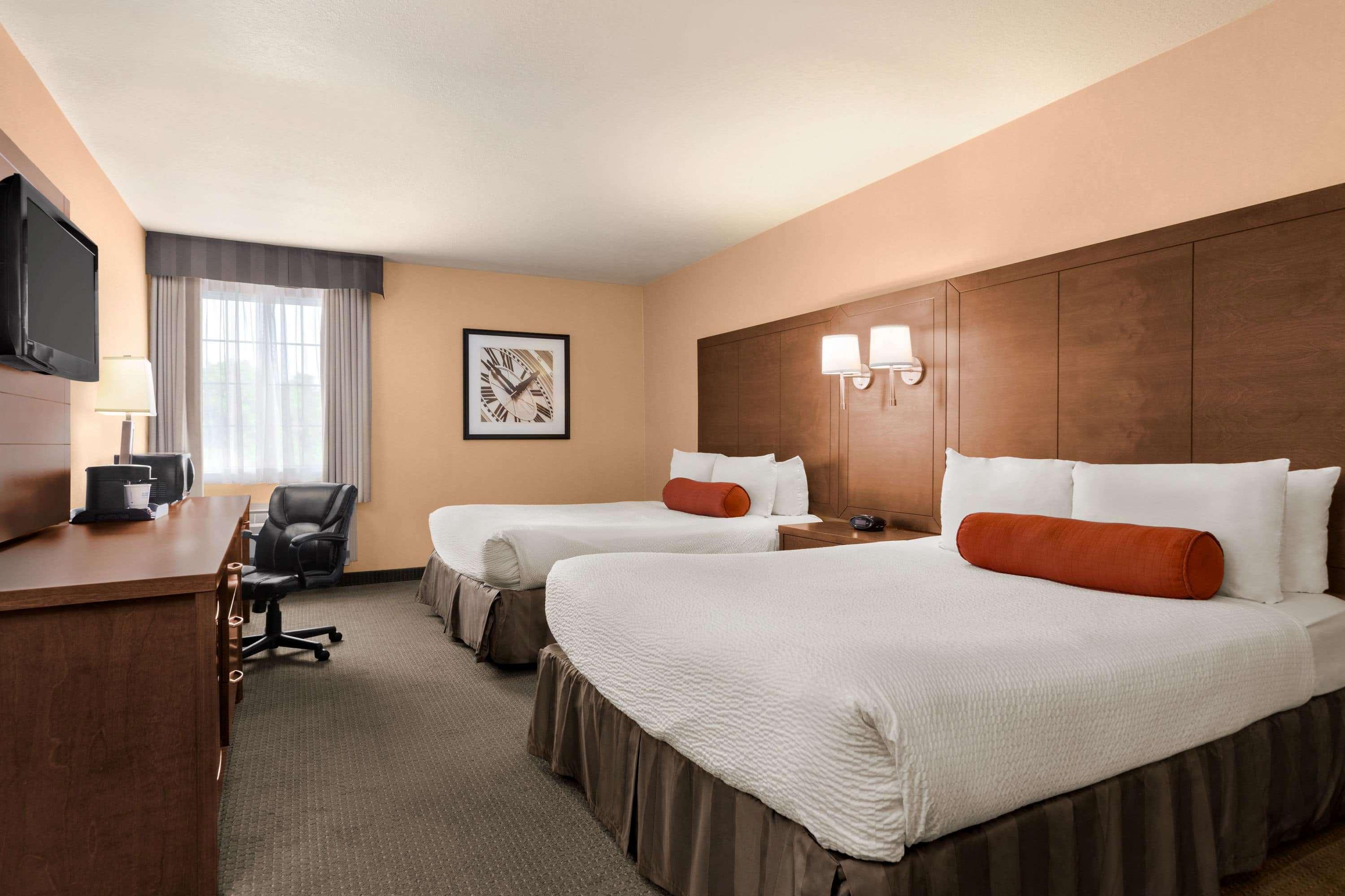 Days Inn By Wyndham Гуэлф Экстерьер фото