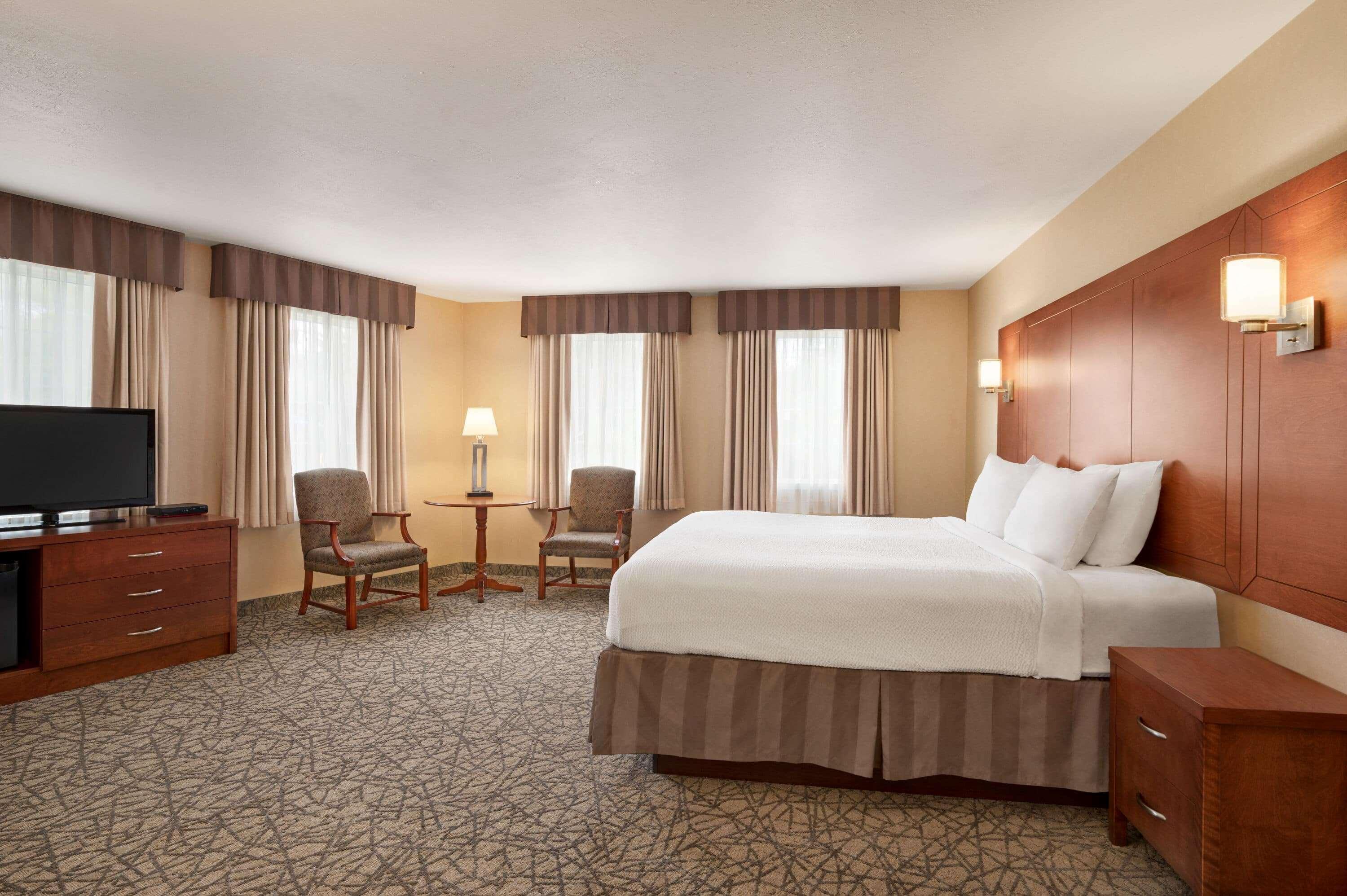 Days Inn By Wyndham Гуэлф Экстерьер фото